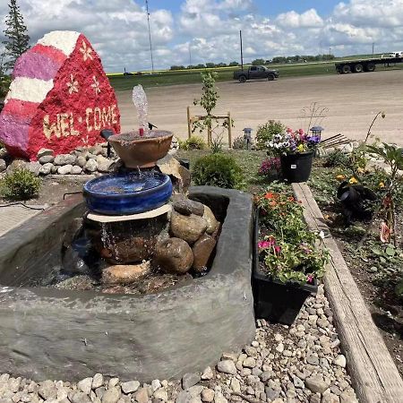 Dundurn Motel Bagian luar foto