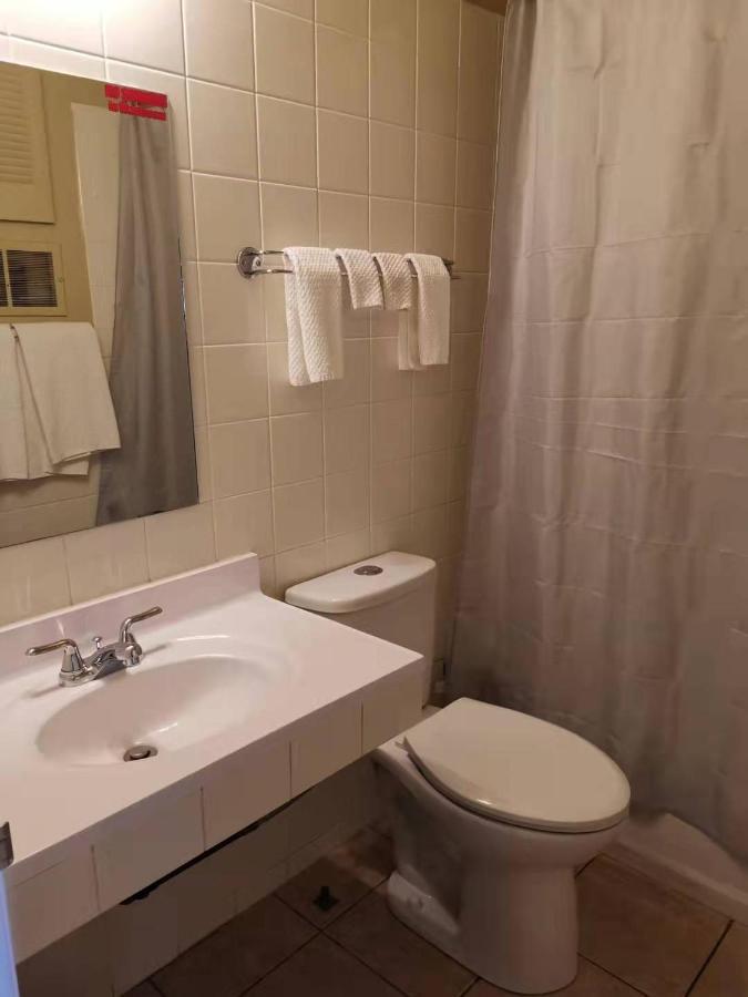Dundurn Motel Bagian luar foto
