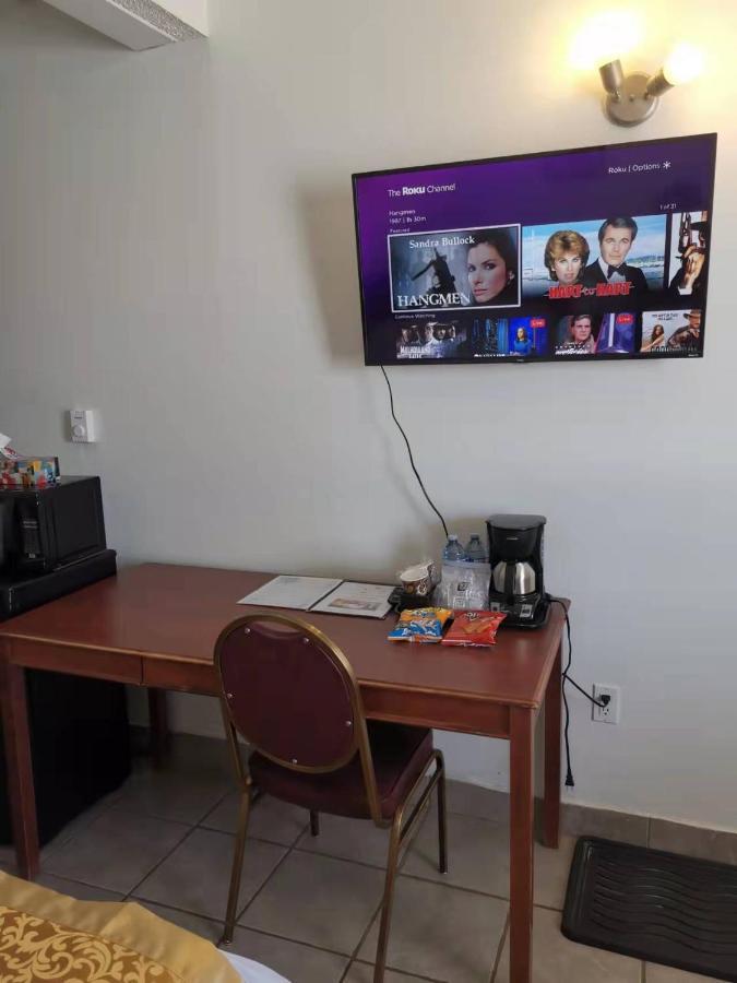 Dundurn Motel Bagian luar foto