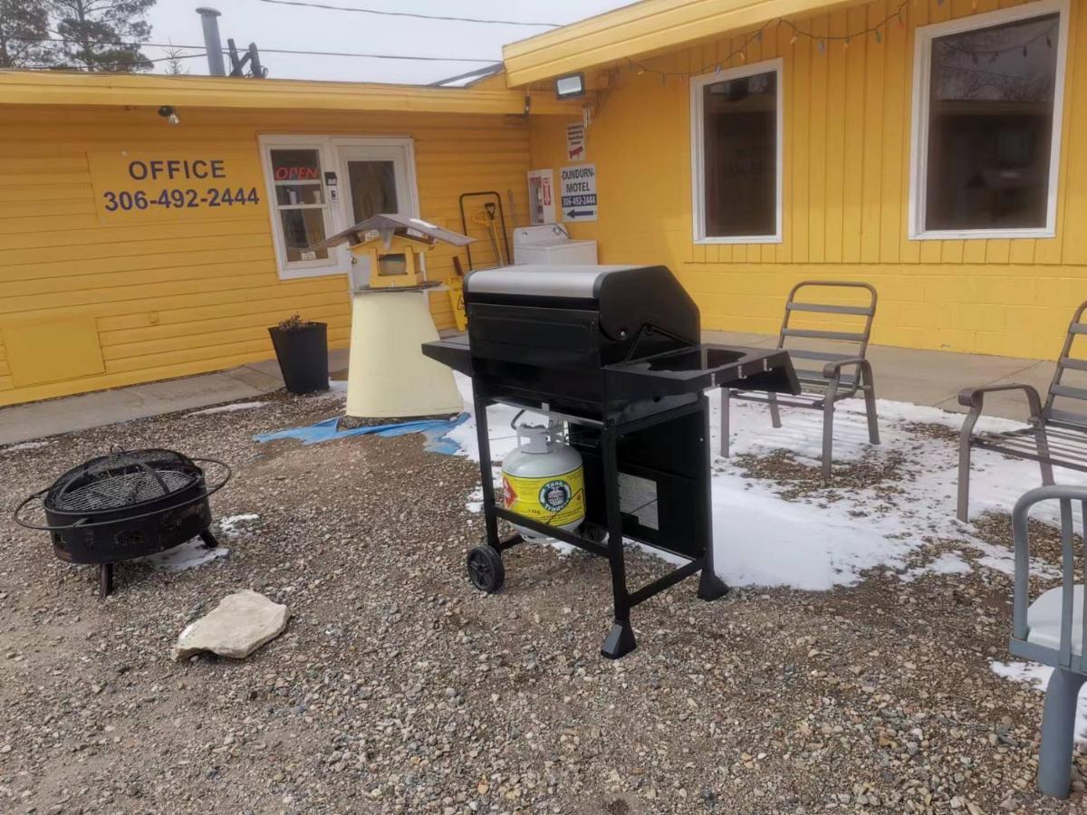 Dundurn Motel Bagian luar foto