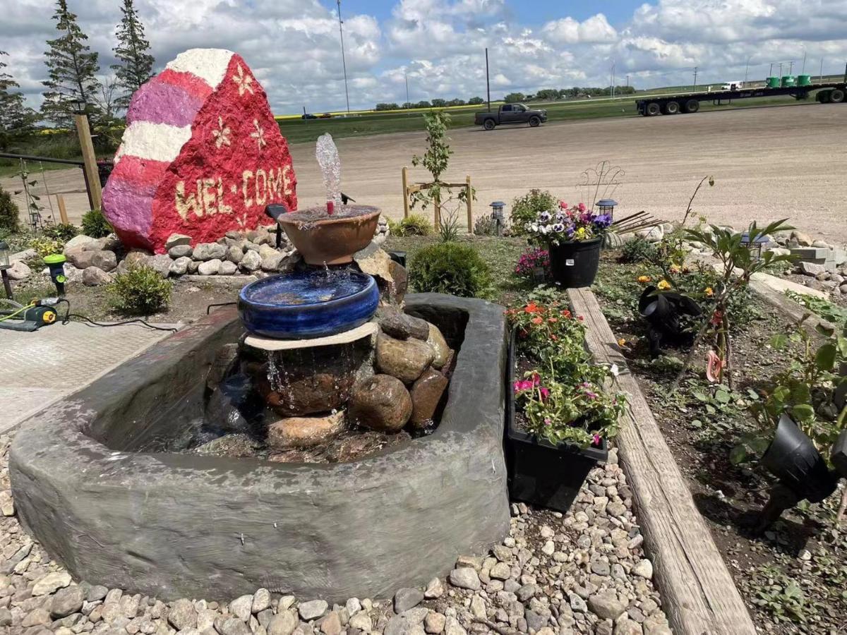 Dundurn Motel Bagian luar foto