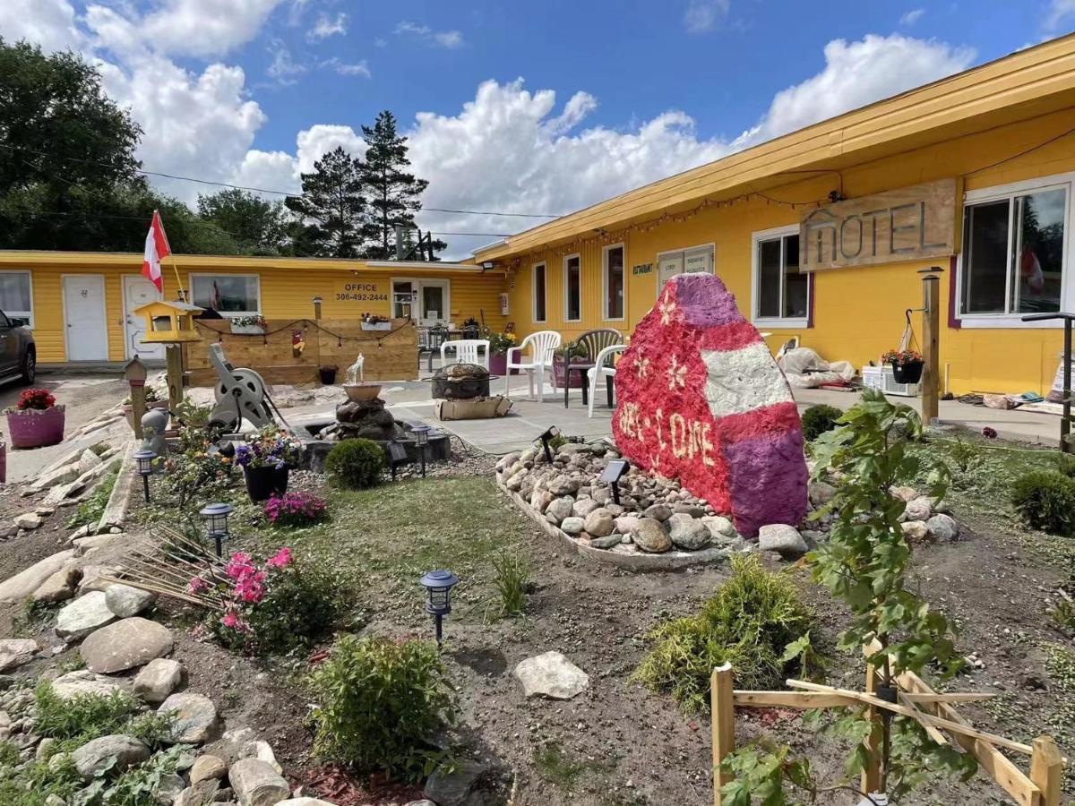 Dundurn Motel Bagian luar foto